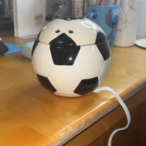 Scentsy Preloved soccer ball element warmer